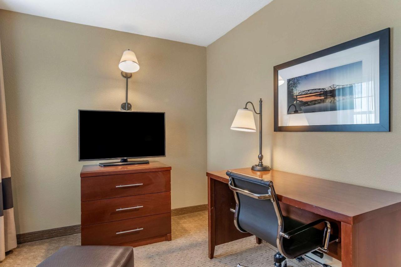 Comfort Inn Warrensburg Station Exteriér fotografie