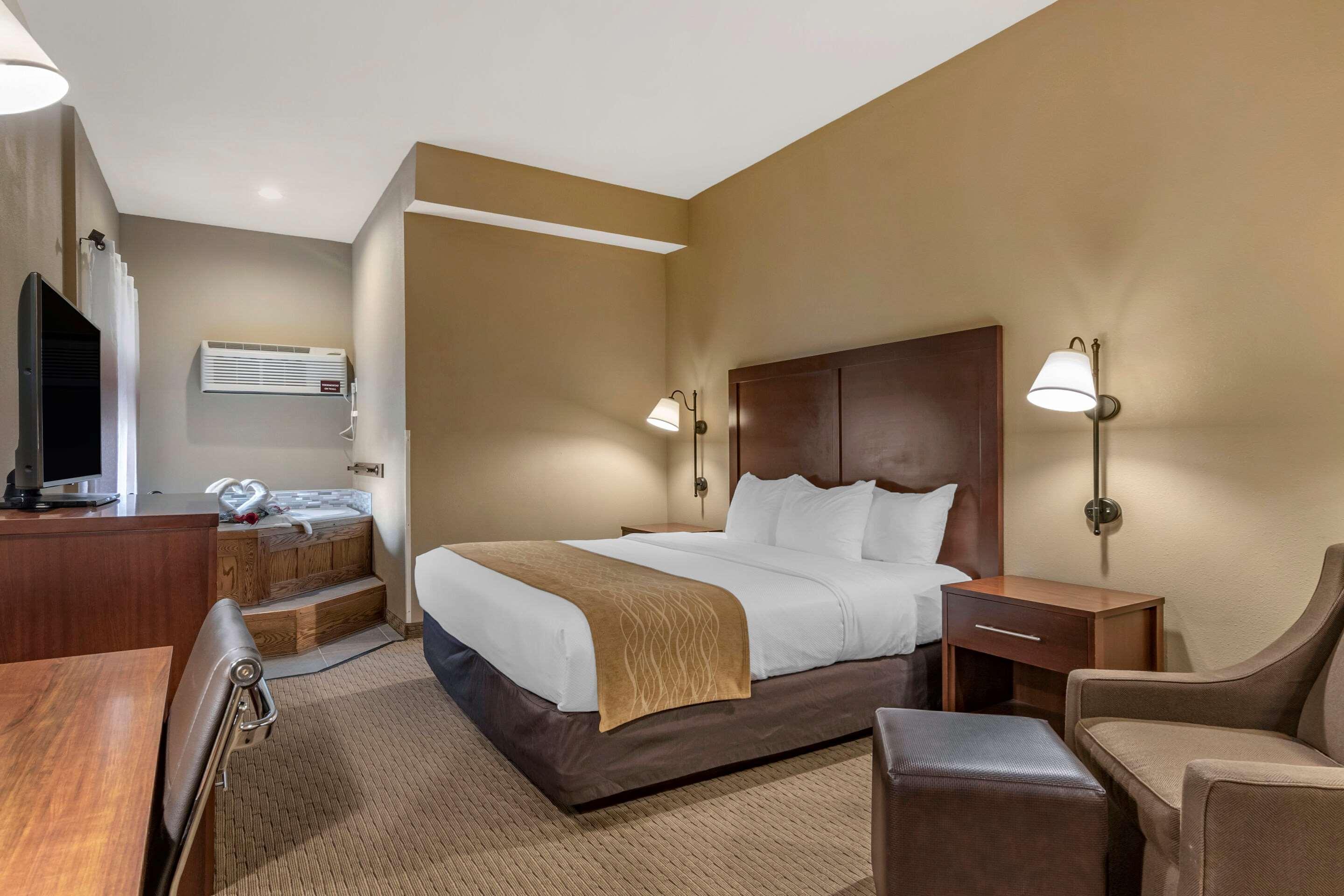 Comfort Inn Warrensburg Station Exteriér fotografie