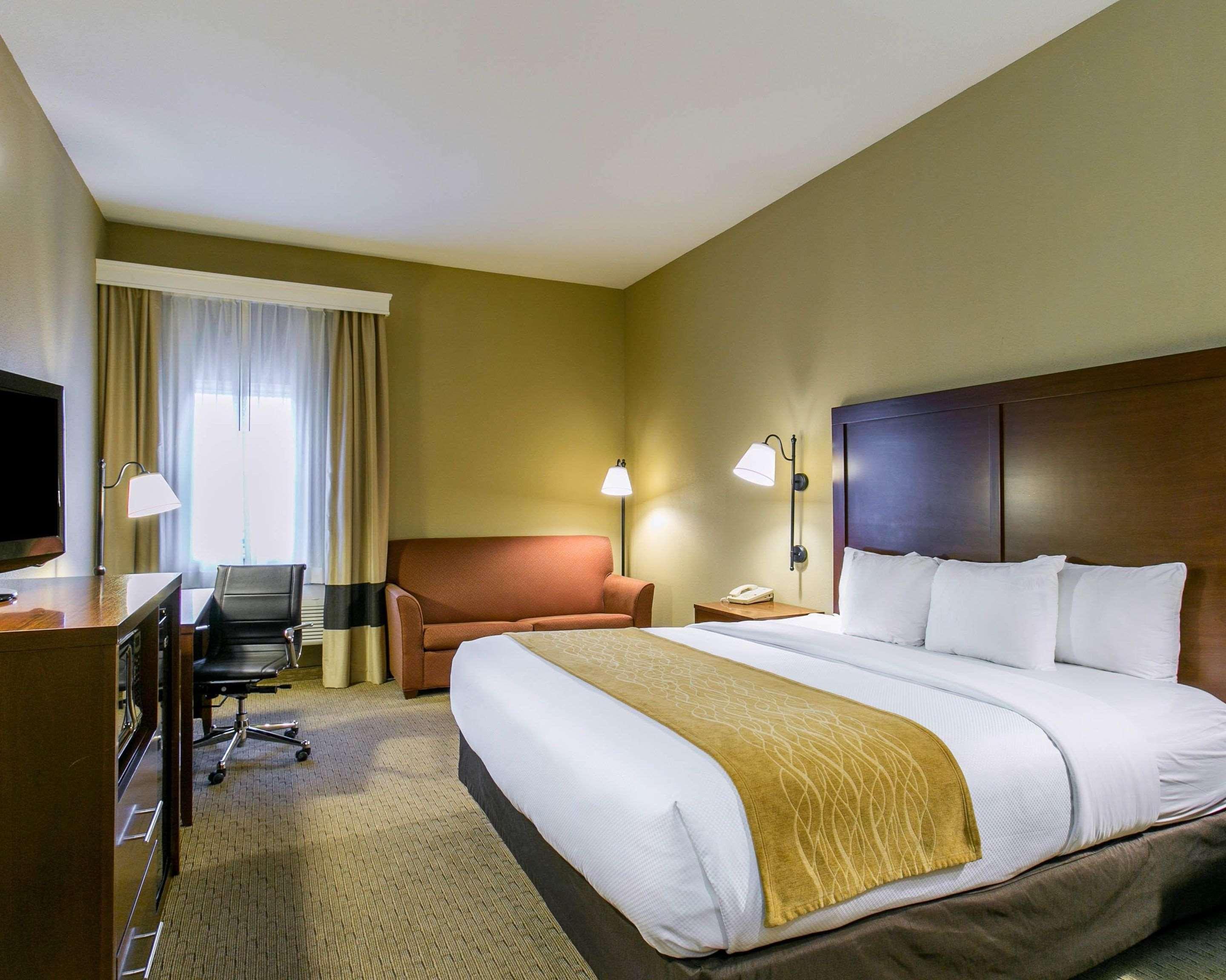 Comfort Inn Warrensburg Station Exteriér fotografie
