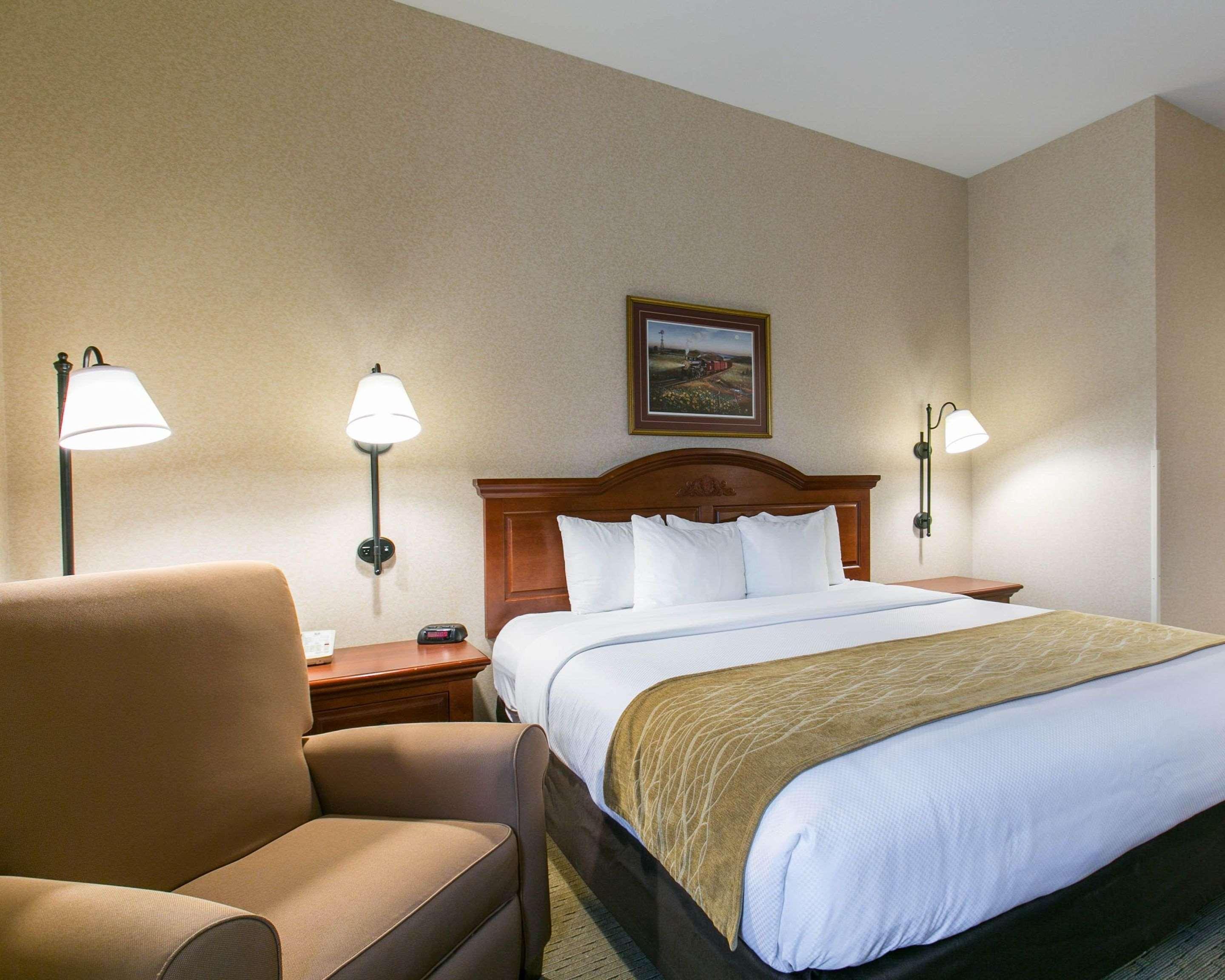 Comfort Inn Warrensburg Station Exteriér fotografie